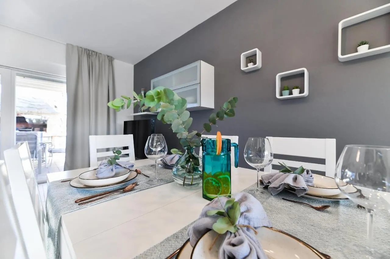 Deluxe Triplex Antea Villa Sukošan 0*,