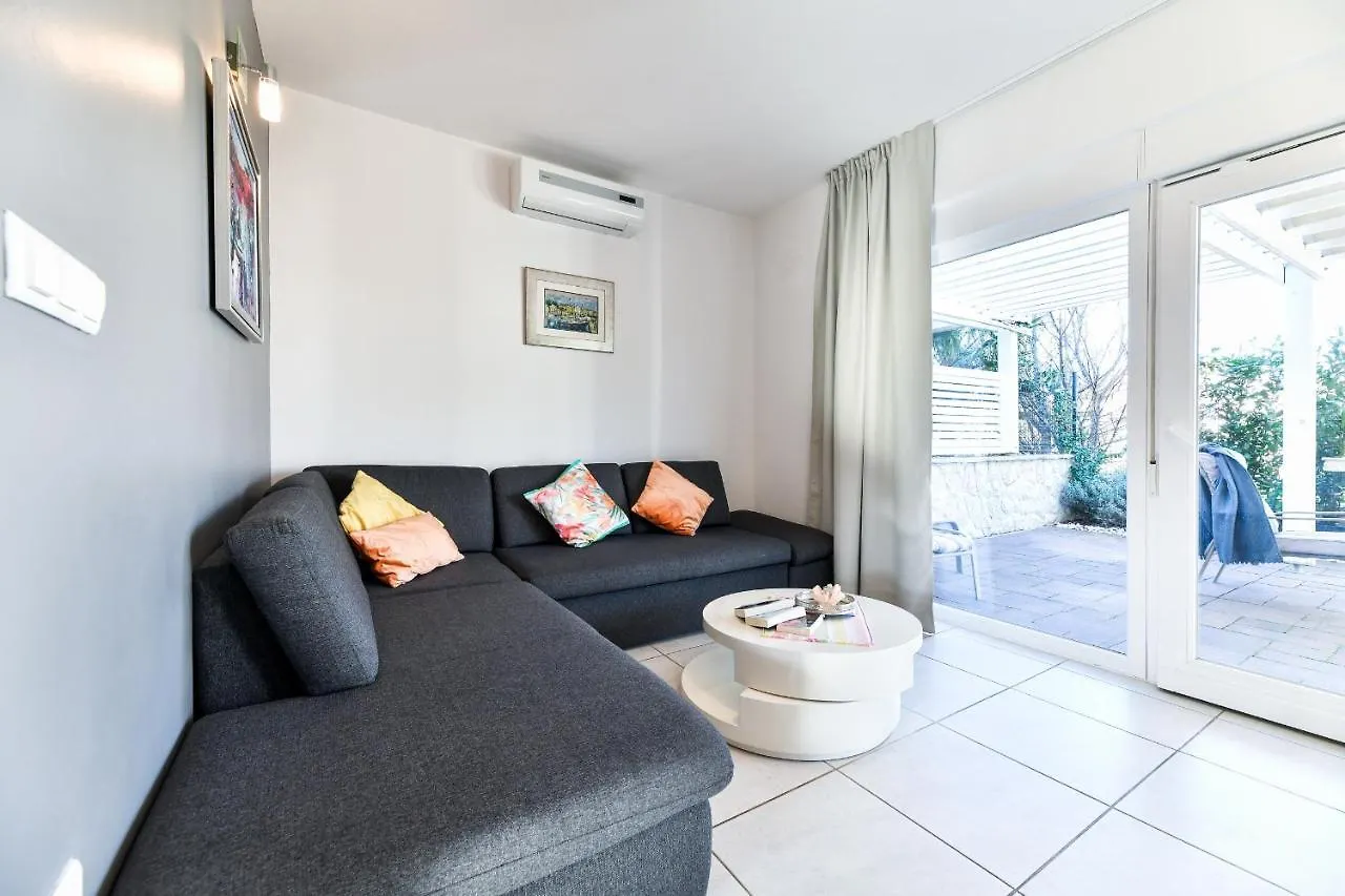 Tatil Evi Deluxe Triplex Antea Villa Sukošan